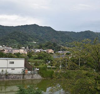 生駒山への眺め（八尾市）