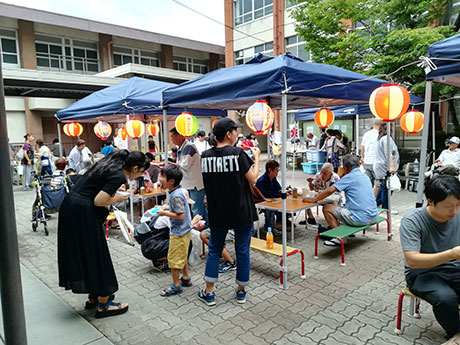 昨年夏に行われた地域のお祭り