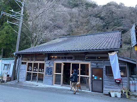 派遣職員が働く飲食店や宿泊施設